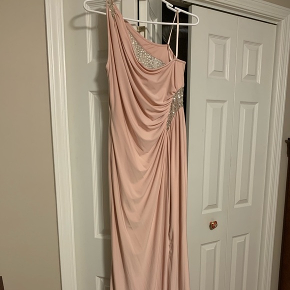 Formal Gown - pale pink - Picture 2 of 5